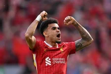Diaz Pushes for Barca Move as Liverpool Set Price.webp