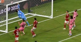 Suarez salutes El Shenawy wall in Club World Cup draw.webp