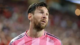 Miami Goalie Thwarts Messi in Club World Cup.webp