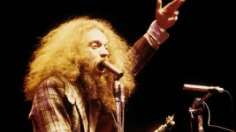 Frontman Rips Into Infamous Aqualung Cover Art.webp
