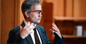 Riksbank Rate Cut Could Save Homeowners Thousands.webp