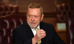 UK Cheers Zim Push to Rejoin Commonwealth.webp