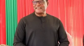 Chakwera Hands Out K50k to 4000 People in Cash Frenzy.webp