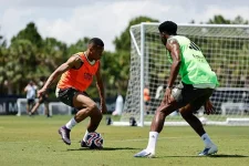 Mbappe Fever Threatens Real Madrid Al Hilal Clash.webp