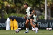 Ceballos Hypes Alonso Tactical Mastery.webp