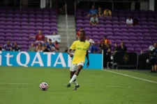 Lunga Dominates Club World Cup Debut.webp