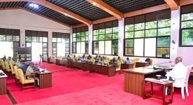Museveni Schools Zim Officers on Africa Power Play.webp