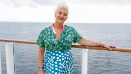 Anne Burrell Dies Suddenly at 55, Fans in Mourning.webp