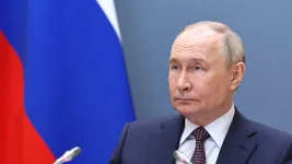 Putin Meets News Chiefs at St Petersburg Economic Forum.webp