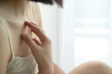 Study Finds Gentle Touch Doubles Dating Success Rates.webp