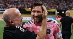 Messi's Stunning Free-Kick Leads Inter Miami to Historic Win Over Porto.webp