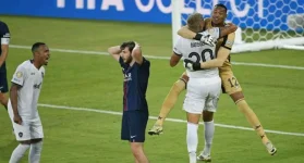 Botafogo Shocks PSG with 1-0 Win in FIFA Club World Cup.webp
