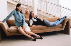 Haim Returns with New Album I Quit Featuring Emotional Tracks.webp