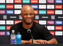 Kompany praises Bayern's character in win over Boca Juniors.webp