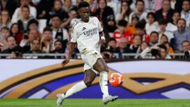 Vinicius denies Instagram change amid transfer rumors.webp
