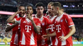 Bayern Munich beats Boca Juniors 2-1 to top Group C.webp