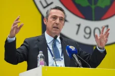 Commentator Claims Fenerbahçe Made Mistake Keeping Mourinho.webp