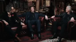 Crowes and Jimmy Page Share Story Behind Live At The Greek.webp