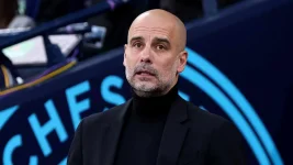 Guardiola fed up with overcrowded squad.webp