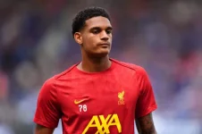 Leverkusen nab Liverpool young defender Kwanza.webp