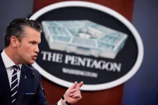 US strikes hit Iran nuclear sites as Trump warns of more attacks.webp