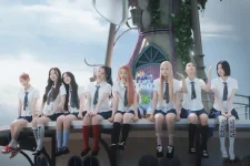 H2H Criticized for Weak Vocals as Fans Debate Group's Future.webp