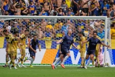 Thunderstorm halts Boca Juniors vs Auckland City at Club World Cup.webp