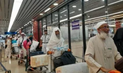 Over 50,000 Bangladeshi Pilgrims Return from Hajj as Repatriation Continues.webp