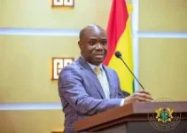 Government Minister Dismisses Torkornoo's Claims of Resignation Threats.webp