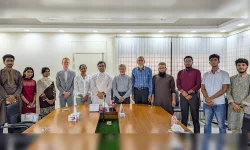Commonwealth Secretariat Delegation Meets with Jahangirnagar University VC.webp