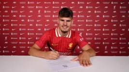 Liverpool Signs Hungarian Left-Back Milos Kerkes from Bournemouth.webp