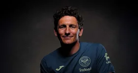 Brentford Appoint Keith Andrews as New Head Coach.webp