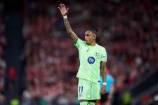 Rafinha Welcomes Nico Williams Signing at Barcelona, Eyes Central Role.webp