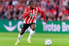 Tyrell Malacia Loan at PSV Eindhoven Ends with Return to Manchester United.webp