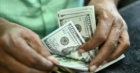 Bangladesh Remittances Exceed $30 Billion for First Time After 26.5% Rise.webp