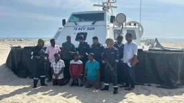 Indian Coast Guard detains three Sri Lankan nationals in the Tamil Nadu sea corridor.webp