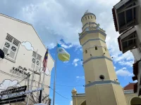 Interfaith Iftar at Acheen Street Mosque Enhances Community Understanding.webp
