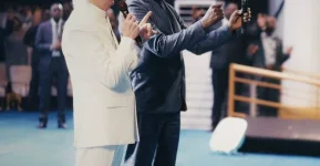 Benny Hinn's Uganda Healing Crusade Draws Thousands, Reports Miraculous Healings.webp