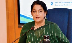 Government Plans Road Repairs, Air Pollution Control Measures for Dhaka.webp