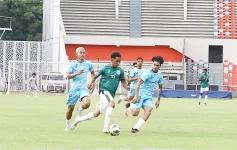Expatriate Footballers Shine at BFF Next Global Star Trials in Dhaka.webp