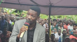 Struggling Bobi Wine Owes Clare Choppa His Big Break.webp