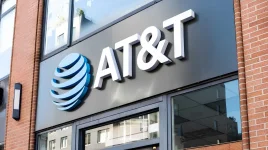 Trump Rips AT&T Over Call Glitch, Carrier Points Fingers Elsewhere.webp