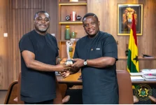 MP George Bags Top Public Sector Digital Crown, Mic Drop.webp