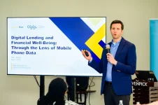 Mobile Data Spurs Credit Access and Well-Being in Kenya.webp