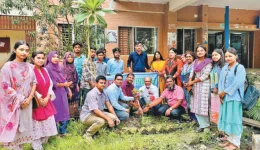 Bashundhara Shuvosangho Plants Trees at Barishal University.webp