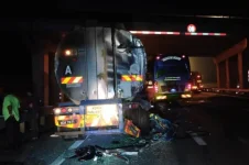 Two Indonesians Killed, 16 Injured in Johor Bus Collision.webp