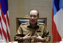 Sabah Chief Minister Calls for Civil Servants' Unwavering Duty During Election.webp