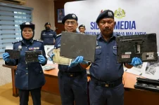Pahang Customs Seizes RM4.4 Million Worth of Smuggled E-Waste and Aluminium Scrap.webp
