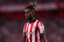 Nico Williams Faces Key Decision on Barcelona Move Amid Contract Stalemate.webp