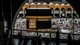 Grand Mosque Translates Friday Sermon into 35 Languages for First Time.webp